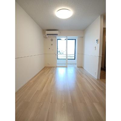 エヌ．プレスト　Ⅲ 103【管理NO：1-026613203-01030】 ★家具家電は申し込み後に搬入します★の物件写真2