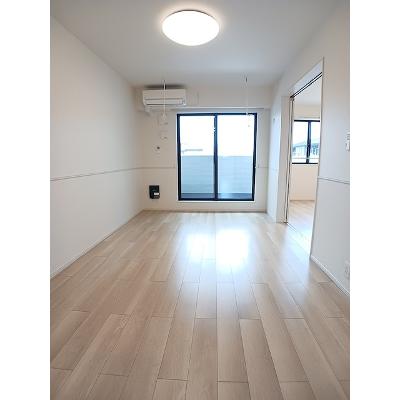チャマハウス 203【管理NO：1-026281801-02030】 ★家具家電は申し込み後に搬入します★の物件写真2