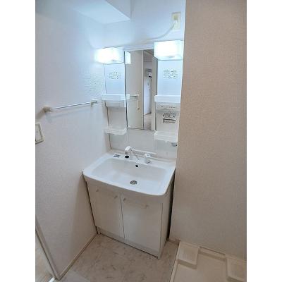 プレミアムⅡ 101【管理NO：1-022666102-01010】 ★家具家電は申し込み後に搬入します★の物件写真6