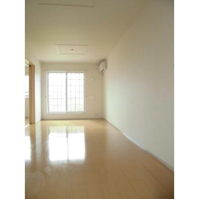 アーバンハイツ小松Ｆ 204【管理NO：1-017439901-02040】 ★家具家電は申し込み後に搬入します★ ★2026年10月上旬入居可能★の物件写真2