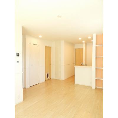 ５ｔｈ　Ａｖｅｎｕｅ　Ｂ 103【管理NO：1-025124902-01030】 ★家具家電は申し込み後に搬入します★の物件写真2