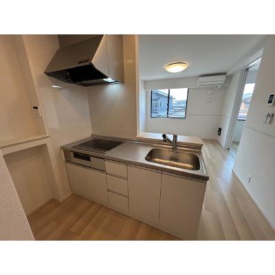 オーリュー下三緒 201【管理NO：1-027744601-02010】 ★家具家電は申し込み後に搬入します★ ★2026年10月上旬入居可能★の物件写真3