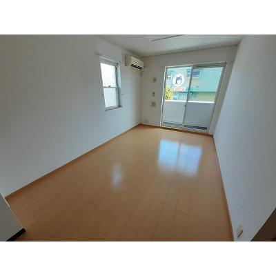 グラシュ・プレーヌⅧ 102【管理NO：1-015081501-01020】 ★家具家電は申し込み後に搬入します★ ★2026年10月上旬入居可能★の物件写真2