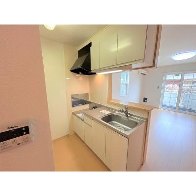 シャトーミロワール 101【管理NO：1-015811901-01010】 ★家具家電は申し込み後に搬入します★ ★2026年09月下旬入居可能★の物件写真3