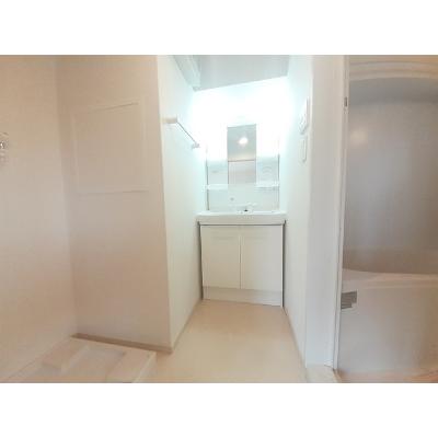 リヴェール　Ⅱ 303【管理NO：1-020475802-03030】 ★家具家電は申し込み後に搬入します★ ★2026年10月上旬入居可能★の物件写真6