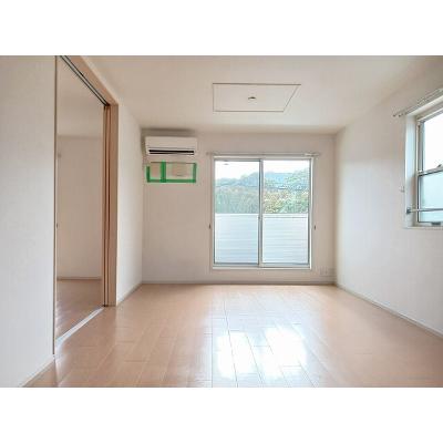 ファミールメゾンⅢ 201【管理NO：1-017077201-02010】 ★家具家電は申し込み後に搬入します★ ★2026年10月中旬入居可能★の物件写真2
