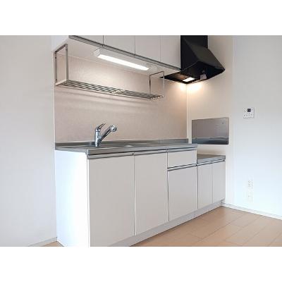 ファミールメゾンⅢ 201【管理NO：1-017077201-02010】 ★家具家電は申し込み後に搬入します★ ★2026年10月中旬入居可能★の物件写真3