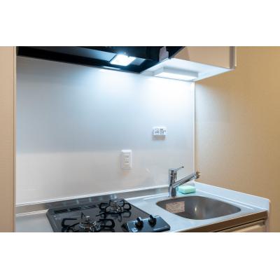 中津駅から徒歩7分！日当たりの良いお部屋♪/シェアOK/家具・家電完備/LaSante UMEDAKITA 206の物件写真3