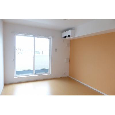 カーサ　アチェーロ 202【管理NO：1-020571901-02020】 ★家具家電は申し込み後に搬入します★ ★2026年10月中旬入居可能★の物件写真2