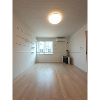 ディミータ 104【管理NO：1-026819303-01040】 ★家具家電は申し込み後に搬入します★ ★2026年10月上旬入居可能★の物件写真2
