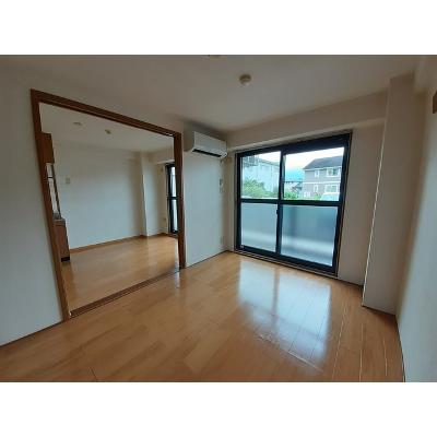 シルクコート 102【管理NO：1-007600301-01020】 ★家具家電は申し込み後に搬入します★ ★2026年09月中旬入居可能★の物件写真2