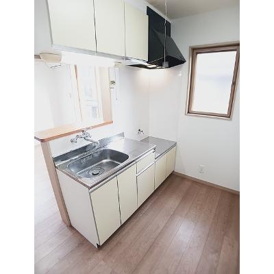 ＨＡＲＲＹ 102【管理NO：1-099390801-01020】 ★家具家電は申し込み後に搬入します★の物件写真3