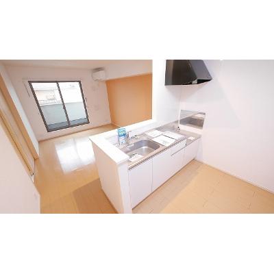 ラフィネ　ヌフ 202【管理NO：1-019662701-02020】 ★家具家電は申し込み後に搬入します★ ★2026年10月上旬入居可能★の物件写真3