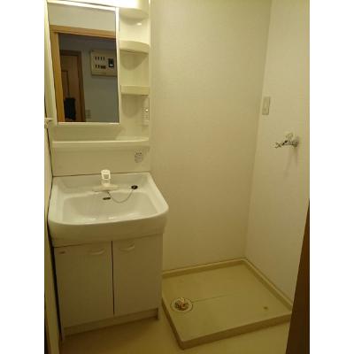 プラティーク 302【管理NO：1-011954401-03020】 ★家具家電は申し込み後に搬入します★ ★2026年10月上旬入居可能★の物件写真6