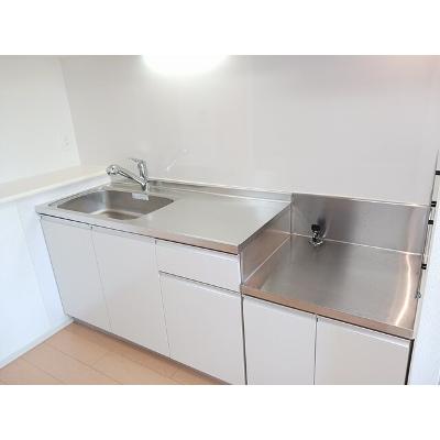 ベル　カーサ　Ⅱ 202【管理NO：1-020002702-02020】 ★家具家電は申し込み後に搬入します★ ★2026年09月下旬入居可能★の物件写真3