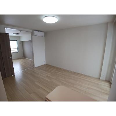 ラミューズ佐久平 203【管理NO：1-027919501-02030】 ★家具家電は申し込み後に搬入します★ ★2026年10月中旬入居可能★の物件写真2