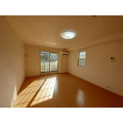 バクランⅡ 102【管理NO：1-016465601-01020】 ★家具家電は申し込み後に搬入します★ ★2026年10月中旬入居可能★の物件写真2