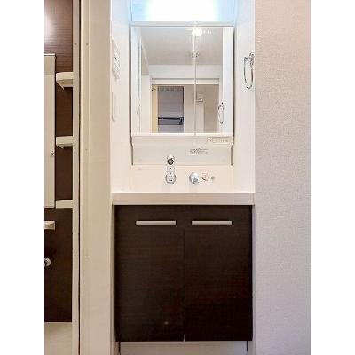 ステーション　シン 102【管理NO：1-022456401-01020】 ★家具家電は申し込み後に搬入します★の物件写真6
