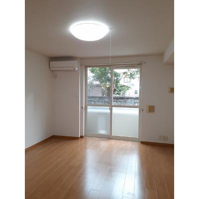 プリムローズトモ　Ｂ 105【管理NO：1-013505602-01040】 ★家具家電は申し込み後に搬入します★ ★2026年10月上旬入居可能★の物件写真2