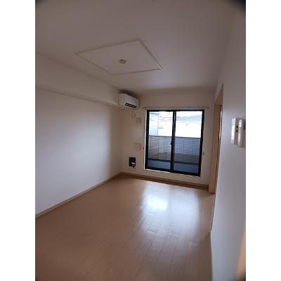 イリス　Ｂ 203【管理NO：1-016453902-02030】 ★家具家電は申し込み後に搬入します★の物件写真2