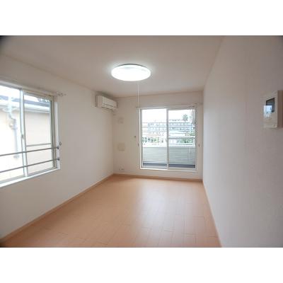 コモド　カーサ 302【管理NO：1-016906301-03020】 ★家具家電は申し込み後に搬入します★の物件写真2