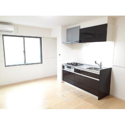 Ｍ．ＲＡＦＦＩＮＥ 101【管理NO：1-025400301-01010】 ★家具家電は申し込み後に搬入します★ ★2026年10月上旬入居可能★の物件写真2