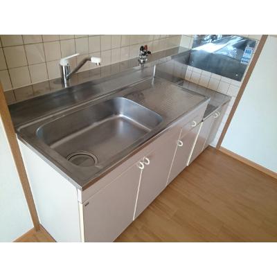 ハイツシャルマン 202【管理NO：1-006265401-02020】 ★家具家電は申し込み後に搬入します★ ★2026年10月中旬入居可能★の物件写真3