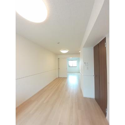 クルールＡ 102【管理NO：1-027166601-01020】 ★家具家電は申し込み後に搬入します★ ★2026年10月中旬入居可能★の物件写真2