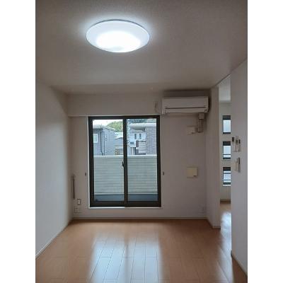 グランディール・シュン 203【管理NO：1-019643501-02030】 ★家具家電は申し込み後に搬入します★の物件写真2