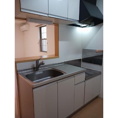 ビーネ　Ⅱ 103【管理NO：1-018426101-01030】 ★家具家電は申し込み後に搬入します★の物件写真3