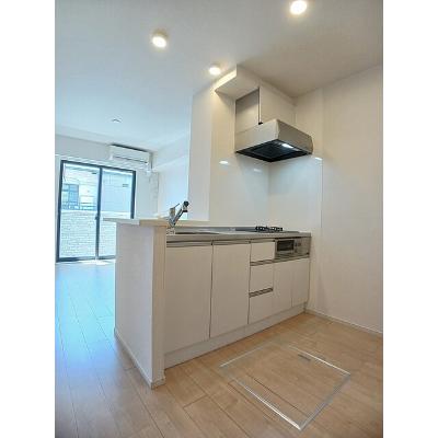 アナベル 103【管理NO：1-025173701-01030】 ★家具家電は申し込み後に搬入します★の物件写真3