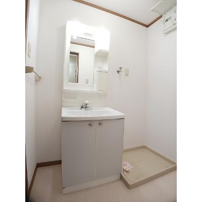 パインズドールⅠ 102【管理NO：1-010615401-01020】 ★家具家電は申し込み後に搬入します★の物件写真6