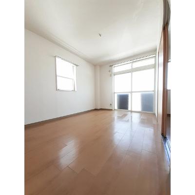 シュープ三条 201【管理NO：1-004596701-02010】 ★家具家電は申し込み後に搬入します★ ★2026年09月下旬入居可能★の物件写真2