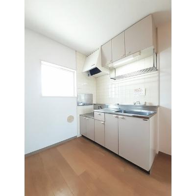 シュープ三条 201【管理NO：1-004596701-02010】 ★家具家電は申し込み後に搬入します★ ★2026年09月下旬入居可能★の物件写真3