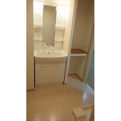 シャレオ 102【管理NO：1-016972601-01020】 ★家具家電は申し込み後に搬入します★ ★2026年10月中旬入居可能★の物件写真6