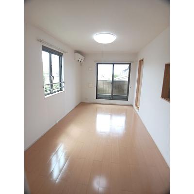 メゾン　ド　ペルレ　住村　Ⅱ 301【管理NO：1-017451602-03010】 ★家具家電は申し込み後に搬入します★の物件写真2