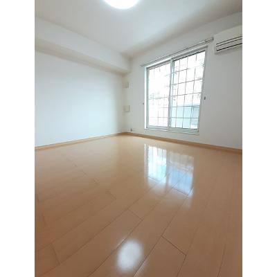 ターナリーⅤ 202【管理NO：1-016407901-02020】 ★家具家電は申し込み後に搬入します★ ★2026年10月上旬入居可能★の物件写真2