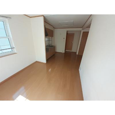 ラフィネ花瀬　参番館 204【管理NO：1-011881603-02040】 ★家具家電は申し込み後に搬入します★ ★2026年09月下旬入居可能★の物件写真2