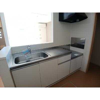 リバーサンⅡ 101【管理NO：1-020908802-01010】 ★家具家電は申し込み後に搬入します★の物件写真3