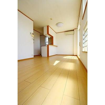 エクセラン近見 203【管理NO：1-012923301-02030】 ★家具家電は申し込み後に搬入します★ ★2026年09月下旬入居可能★の物件写真2