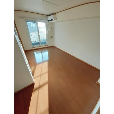 フラングラース 203【管理NO：1-013646801-02030】 ★家具家電は申し込み後に搬入します★ ★2026年10月中旬入居可能★の物件写真2