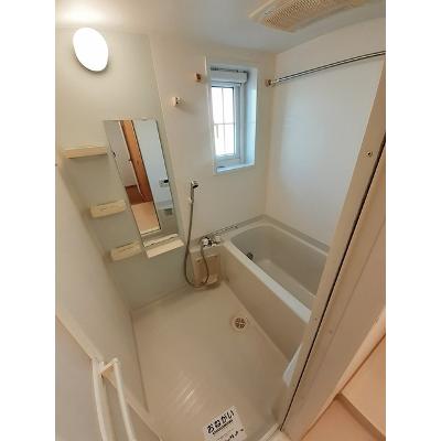 フラングラース 203【管理NO：1-013646801-02030】 ★家具家電は申し込み後に搬入します★ ★2026年10月中旬入居可能★の物件写真4