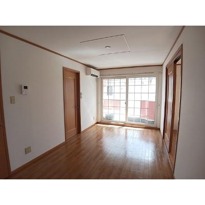 サウス・ウィンド　Ⅱ 201【管理NO：1-012055302-02010】 ★家具家電は申し込み後に搬入します★ ★2026年09月下旬入居可能★の物件写真2