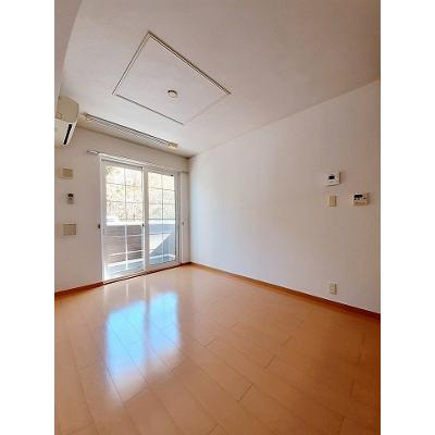 プローテ 102【管理NO：1-015346601-01020】 ★家具家電は申し込み後に搬入します★の物件写真2