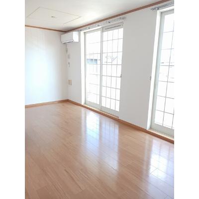 プラシード 203【管理NO：1-012244701-02030】 ★家具家電は申し込み後に搬入します★ ★2026年10月中旬入居可能★の物件写真2