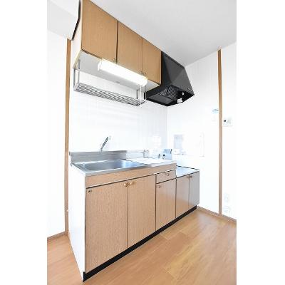 サンパーク 201【管理NO：1-009630301-02010】 ★家具家電は申し込み後に搬入します★ ★2026年10月上旬入居可能★の物件写真3