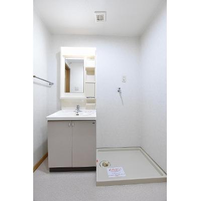サンパーク 201【管理NO：1-009630301-02010】 ★家具家電は申し込み後に搬入します★ ★2026年10月上旬入居可能★の物件写真6