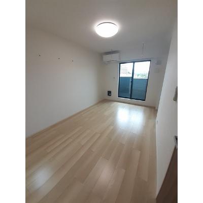 ステーション　ハウジング 203【管理NO：1-027311201-02030】 ★家具家電は申し込み後に搬入します★ ★2026年10月上旬入居可能★の物件写真2