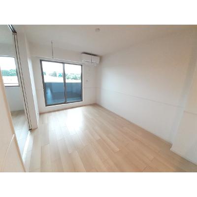 レフィナードＢ 205【管理NO：1-025800302-02050】 ★家具家電は申し込み後に搬入します★ ★2026年11月上旬入居可能★の物件写真2