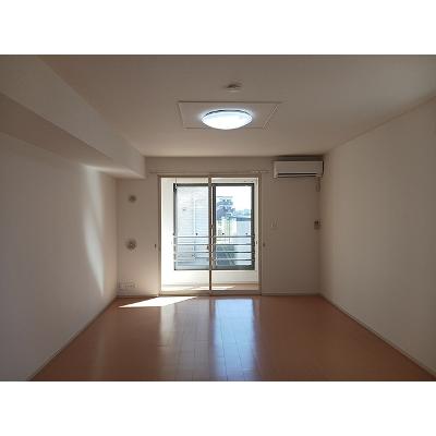 セレノⅢ 105【管理NO：1-019809903-01050】 ★家具家電は申し込み後に搬入します★の物件写真2